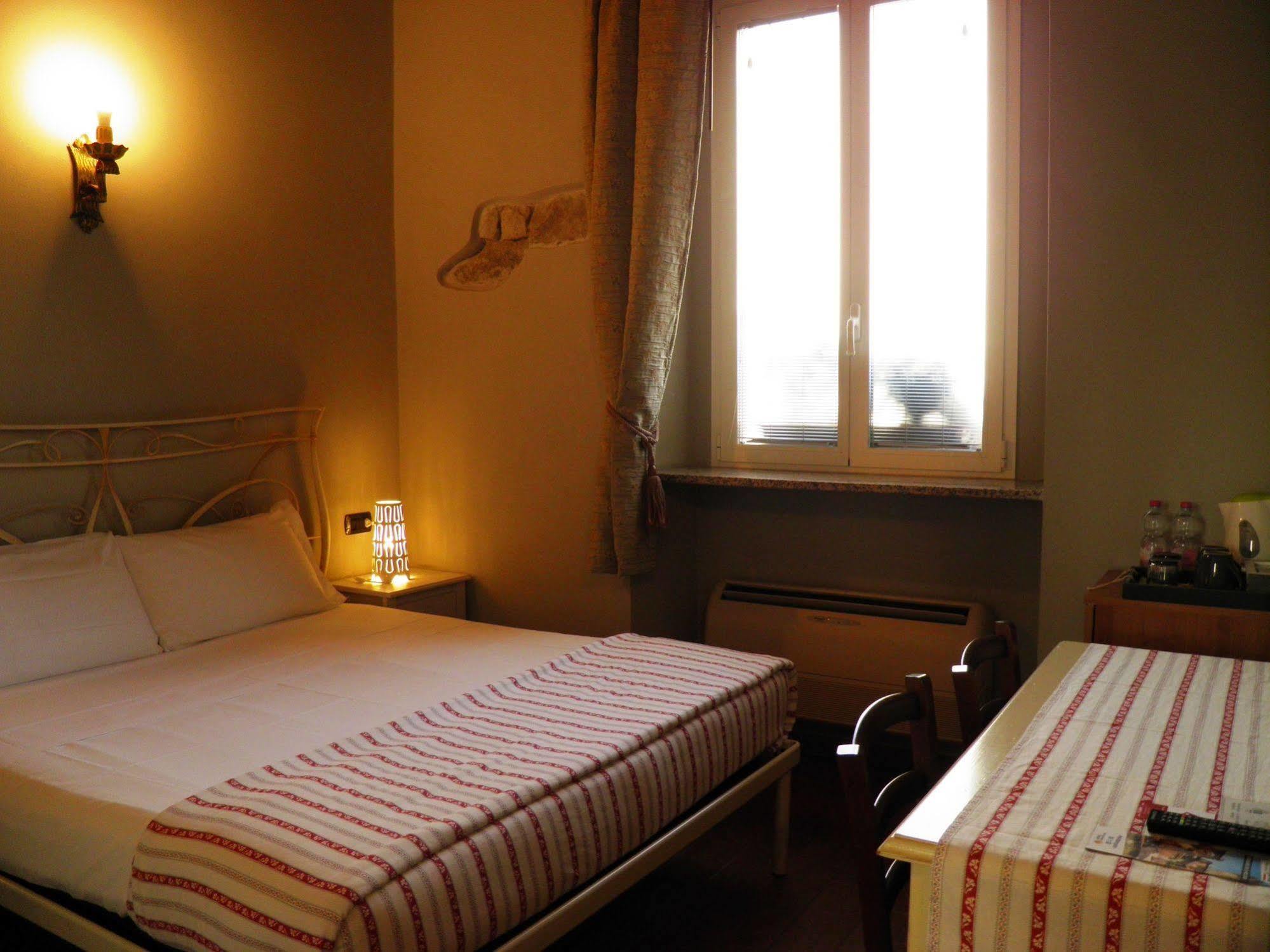 Bed and Breakfast In Centro Charme Bergamo Exterior foto