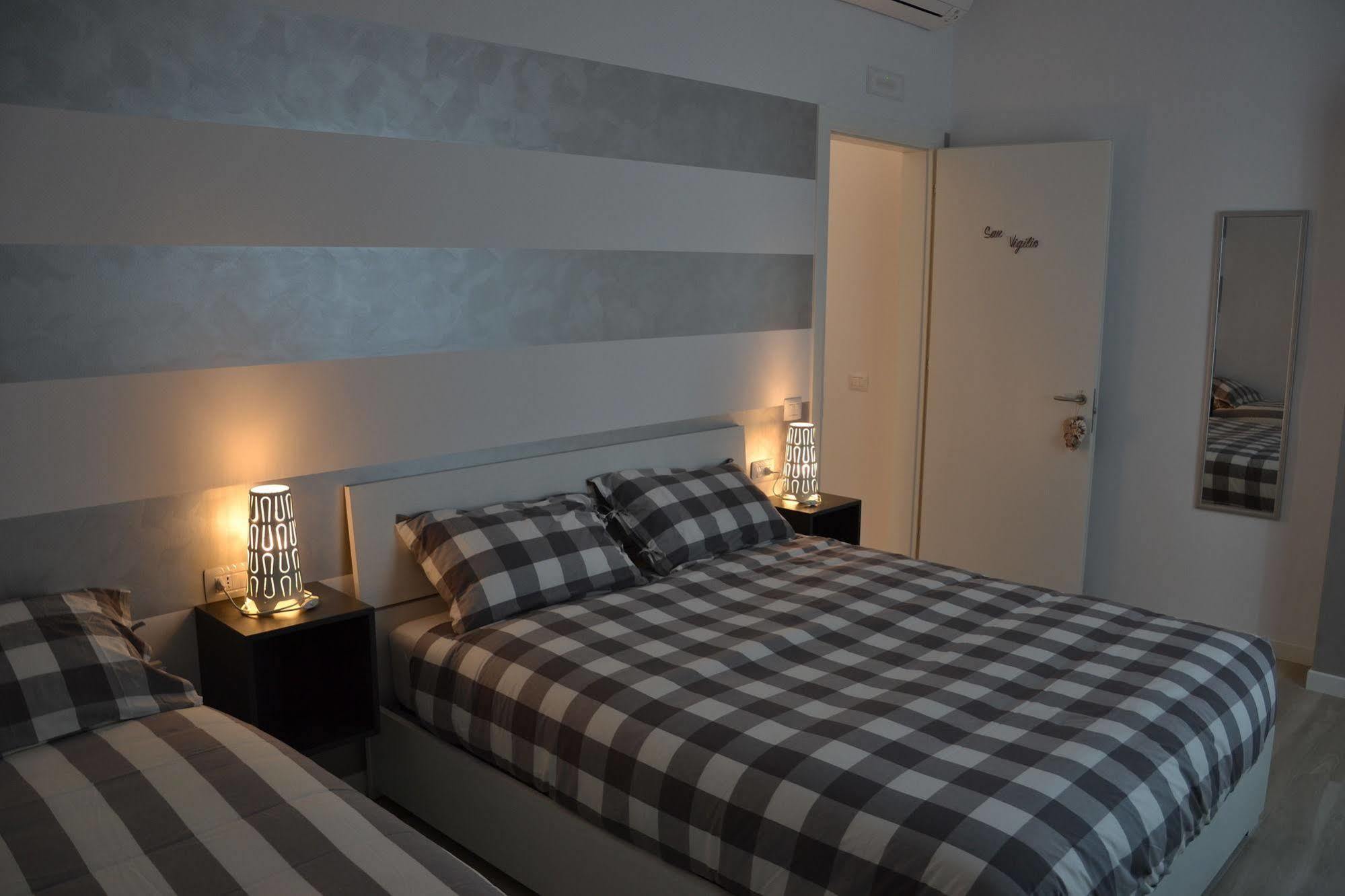 Bed and Breakfast In Centro Charme Bergamo Exterior foto